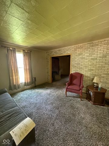 2012 1st Avenue, Terre Haute, IN 47807