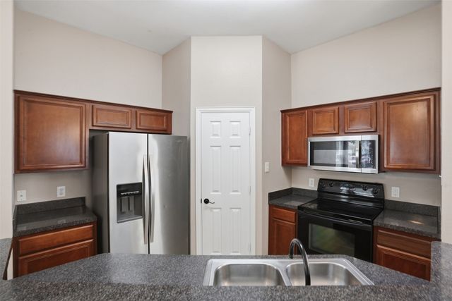 1051 Elm Drive, Providence Village, TX 76227