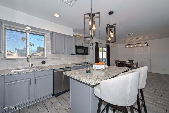 17234 N 15TH Avenue, Phoenix, AZ 85023