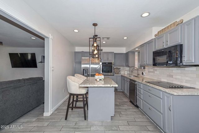 17234 N 15TH Avenue, Phoenix, AZ 85023