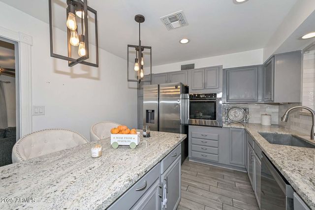 17234 N 15TH Avenue, Phoenix, AZ 85023