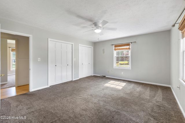 1600 Nc Hy 53 W, Burgaw, NC 28425