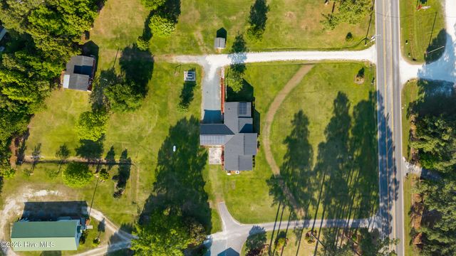 1600 Nc Hy 53 W, Burgaw, NC 28425