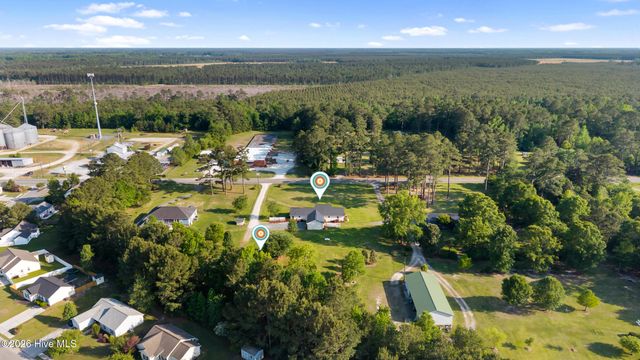 1600 Nc Hy 53 W, Burgaw, NC 28425