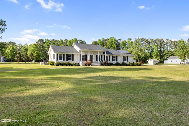 1600 Nc Hy 53 W, Burgaw, NC 28425