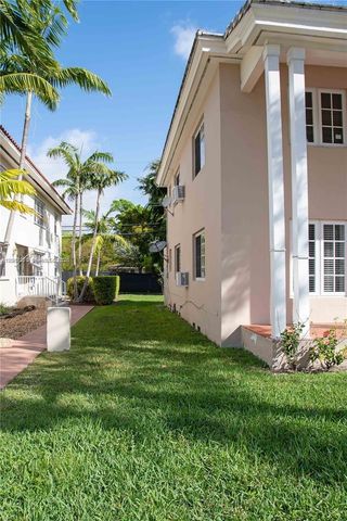 233 Madeira Ave 2, Coral Gables, FL 33134