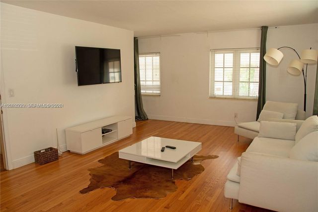 233 Madeira Ave 2, Coral Gables, FL 33134