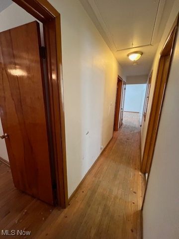 4465 E Frontenac Drive, Warrensville Heights, OH 44128