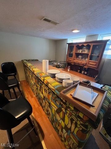 4465 E Frontenac Drive, Warrensville Heights, OH 44128