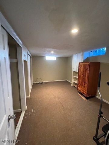 4465 E Frontenac Drive, Warrensville Heights, OH 44128