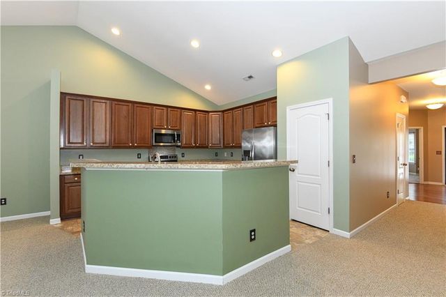 5019 Brian Center Lane, Winston-salem, NC 27106