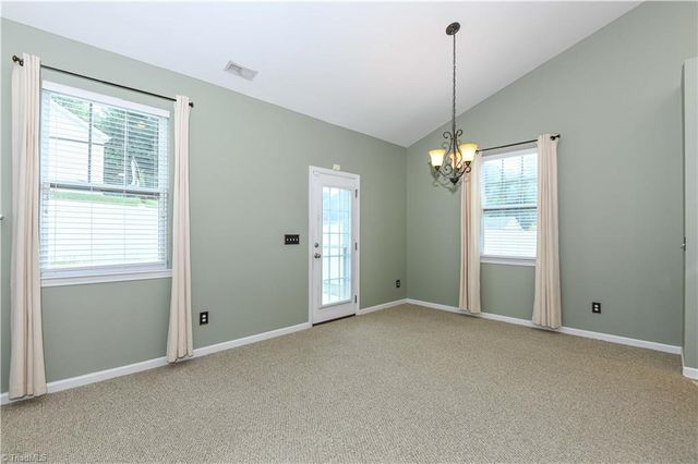 5019 Brian Center Lane, Winston-salem, NC 27106