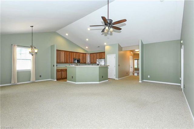 5019 Brian Center Lane, Winston-salem, NC 27106