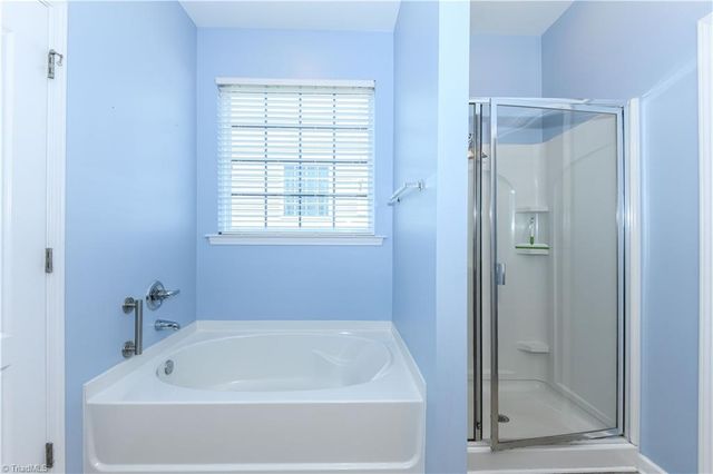 5019 Brian Center Lane, Winston-salem, NC 27106