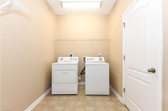 5019 Brian Center Lane, Winston-salem, NC 27106