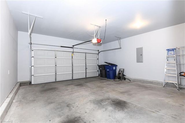 5019 Brian Center Lane, Winston-salem, NC 27106