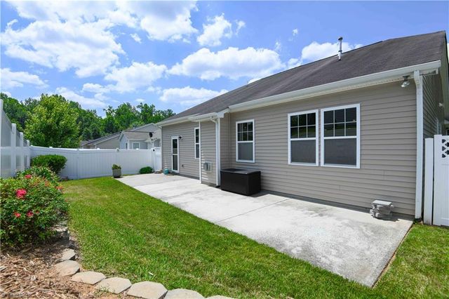 5019 Brian Center Lane, Winston-salem, NC 27106