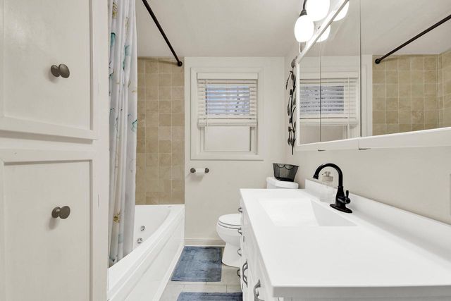 7170 Pleasant DRIVE, West Bend, WI 53090