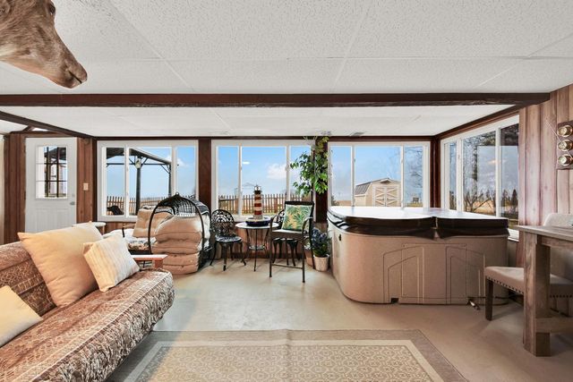 7170 Pleasant DRIVE, West Bend, WI 53090