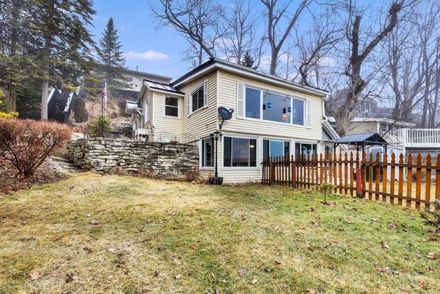 7170 Pleasant DRIVE, West Bend, WI 53090