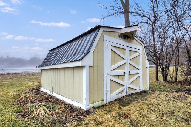 7170 Pleasant DRIVE, West Bend, WI 53090