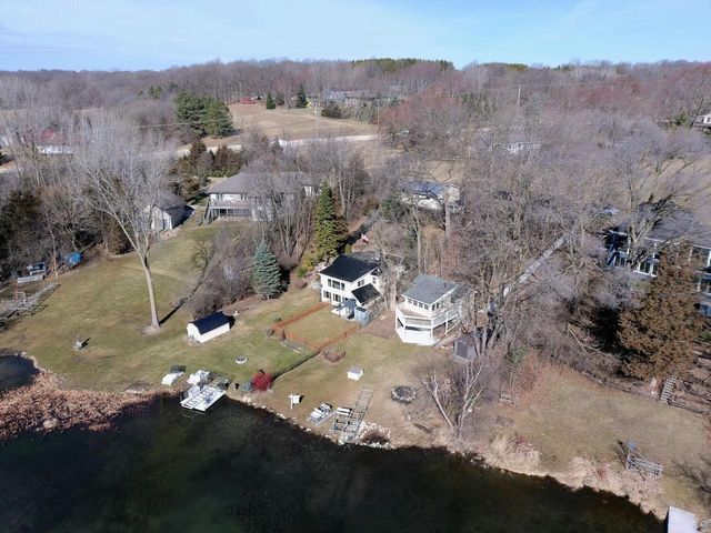 7170 Pleasant DRIVE, West Bend, WI 53090