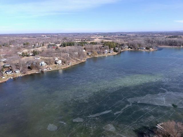 7170 Pleasant DRIVE, West Bend, WI 53090