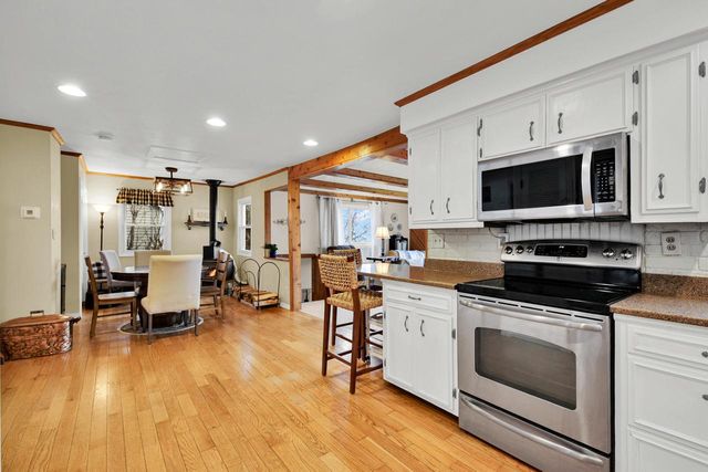 7170 Pleasant DRIVE, West Bend, WI 53090