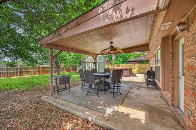 3009 Richwood Circle, Bedford, TX 76021