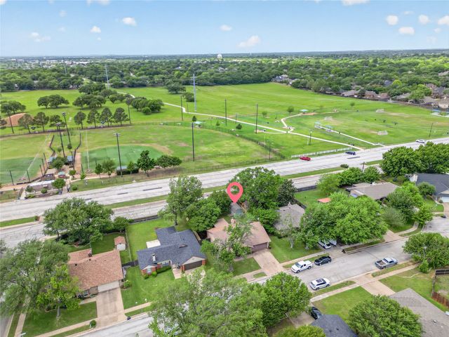 3009 Richwood Circle, Bedford, TX 76021
