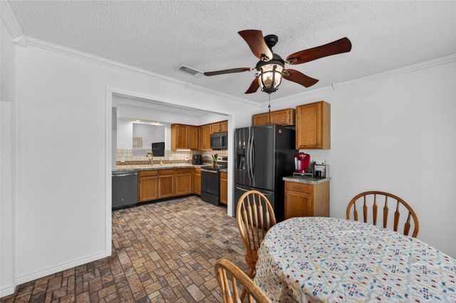 3009 Richwood Circle, Bedford, TX 76021