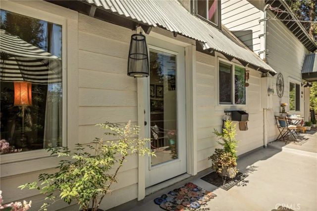 660 Spring Drive, Crestline, CA 92325