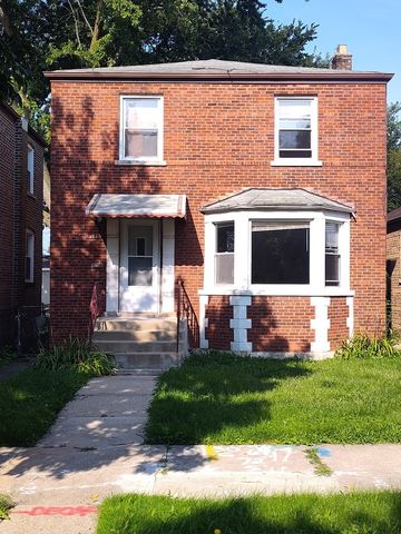 10240 S Forest Avenue, Chicago, IL 60628