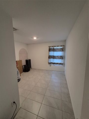 1533 Woodbrook Lane, Hutchins, TX 75141