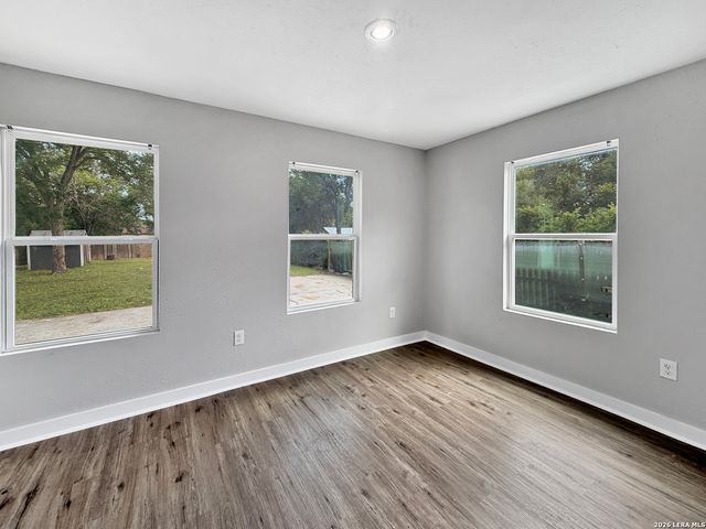 775 YUCCA ST, San Antonio, TX 78220