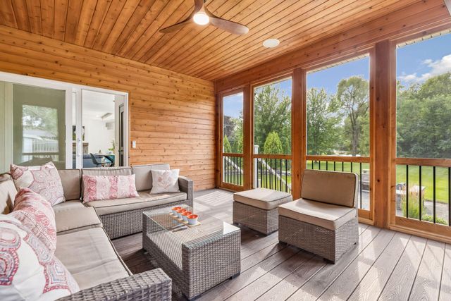 5 Deerwood Lane N, Plymouth, MN 55441
