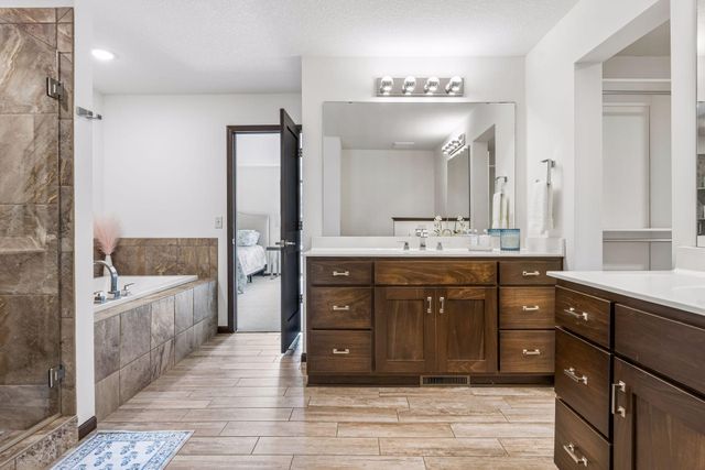 5 Deerwood Lane N, Plymouth, MN 55441