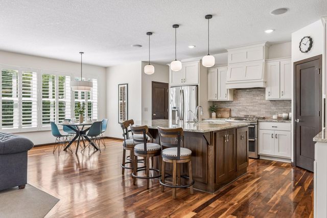 5 Deerwood Lane N, Plymouth, MN 55441