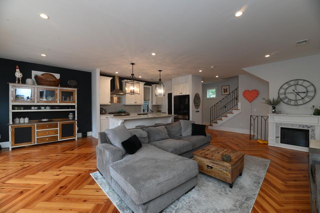 375 Huger Street Unit F, Charleston, SC 29403