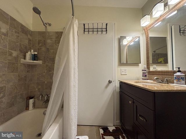 35 HARWOOD LN, Clementon, NJ 08021