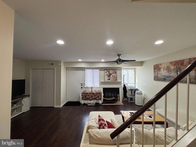 35 HARWOOD LN, Clementon, NJ 08021