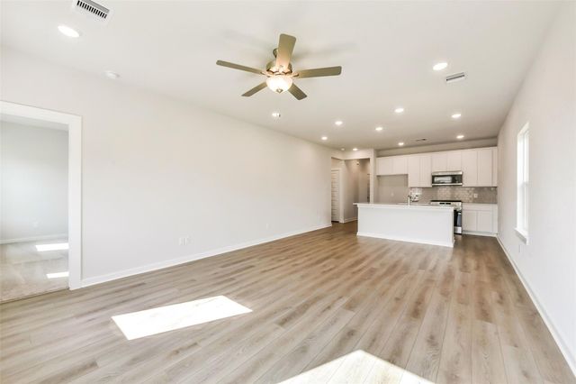 1992 Brookpointe Lane, Dayton, TX 77535