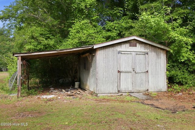 3148 Lewis Haddock Road, Grifton, NC 28530