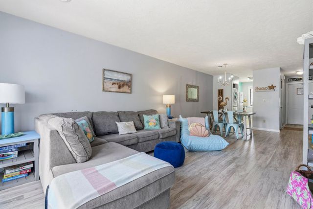 206 Maison Dr Apt Q304, Myrtle Beach, SC 29572