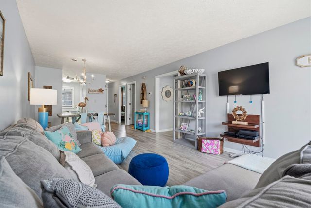 206 Maison Dr Apt Q304, Myrtle Beach, SC 29572