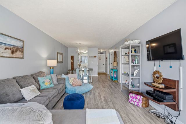 206 Maison Dr Apt Q304, Myrtle Beach, SC 29572