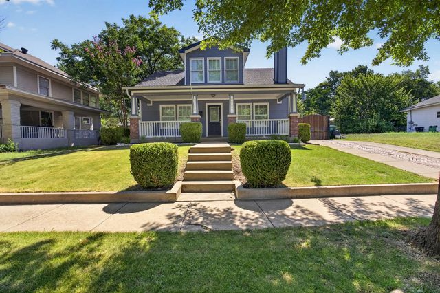 2205 College Avenue, Fort Worth, TX 76110