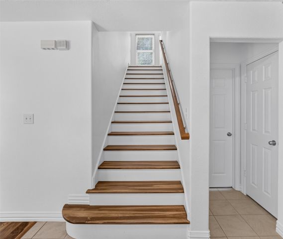2205 College Avenue, Fort Worth, TX 76110
