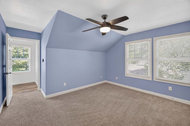 2205 College Avenue, Fort Worth, TX 76110