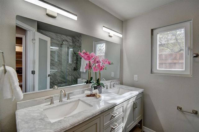 5001 Pryor LN, Austin, TX 78734